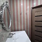 Shebbi Chic דירה *