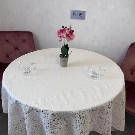 Апартаменти Shebbi Chic *