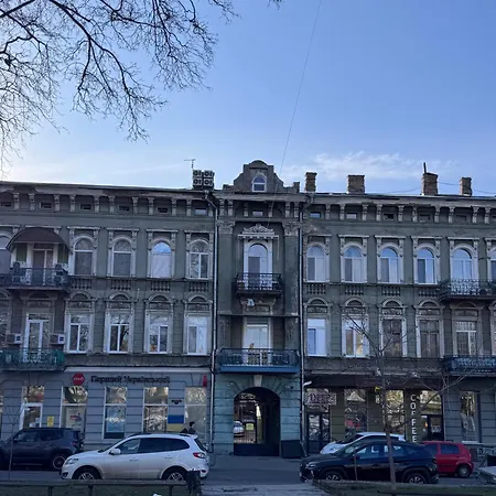 Shebbi Chic Apartment *