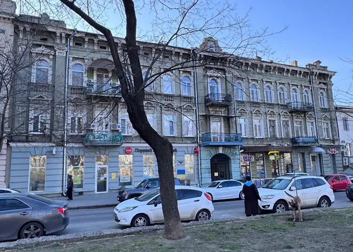 Shebbi Chic Apartment Odesa